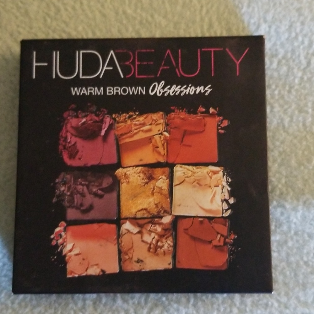 Huda Beauty Warm Brown Obsessions Palette